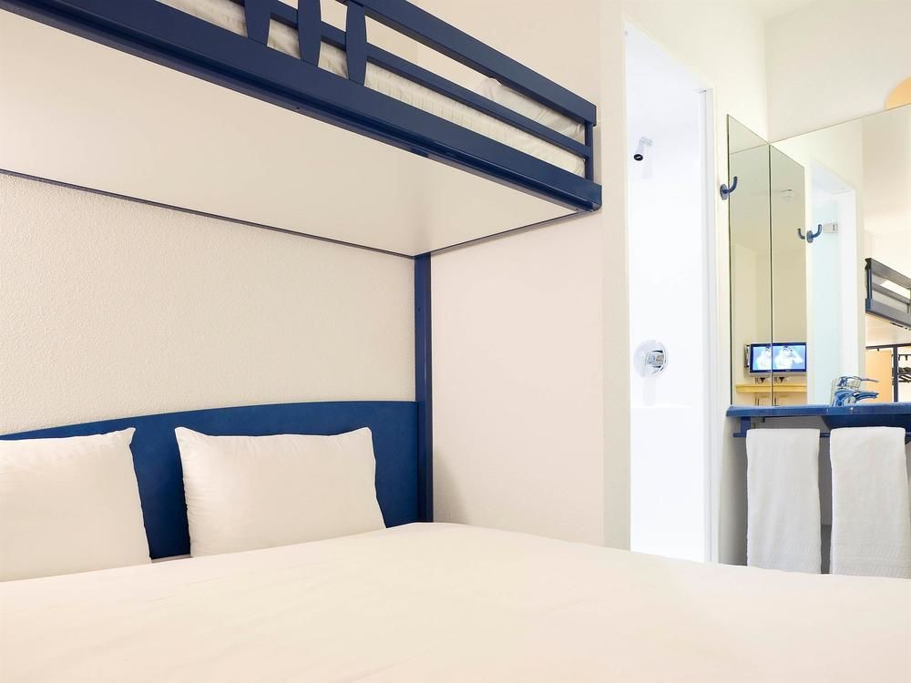 Ibis Budget Rennes Route De Saint Malo Montgermont Exterior foto