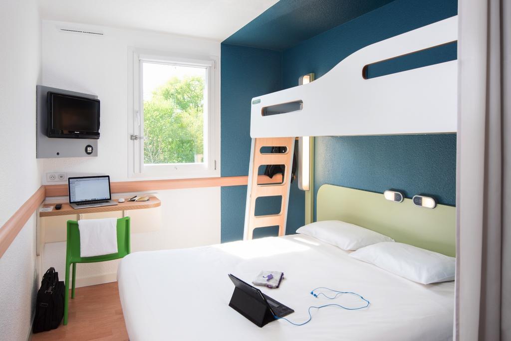 Ibis Budget Rennes Route De Saint Malo Montgermont Exterior foto