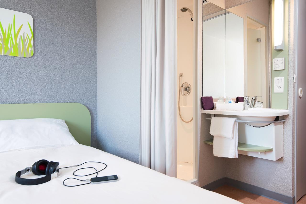 Ibis Budget Rennes Route De Saint Malo Montgermont Exterior foto