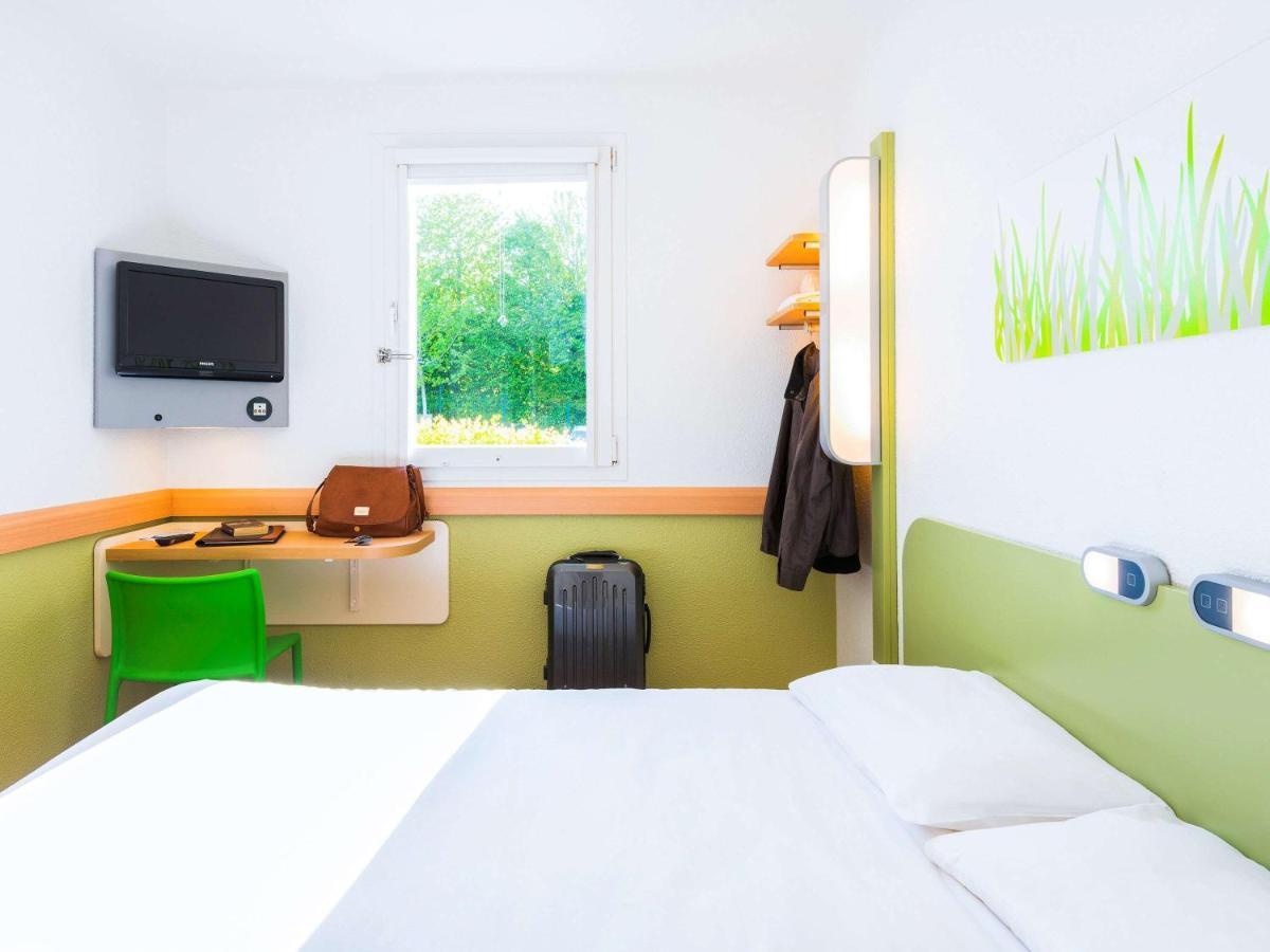Ibis Budget Rennes Route De Saint Malo Montgermont Exterior foto